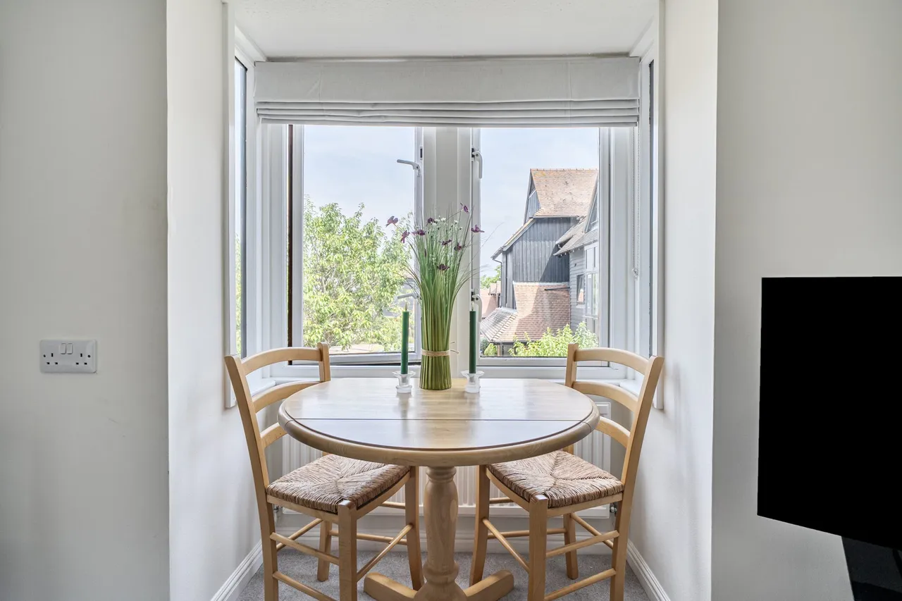 Palace Gate, Odiham, Hook, RG29 1JZ, photo 5
