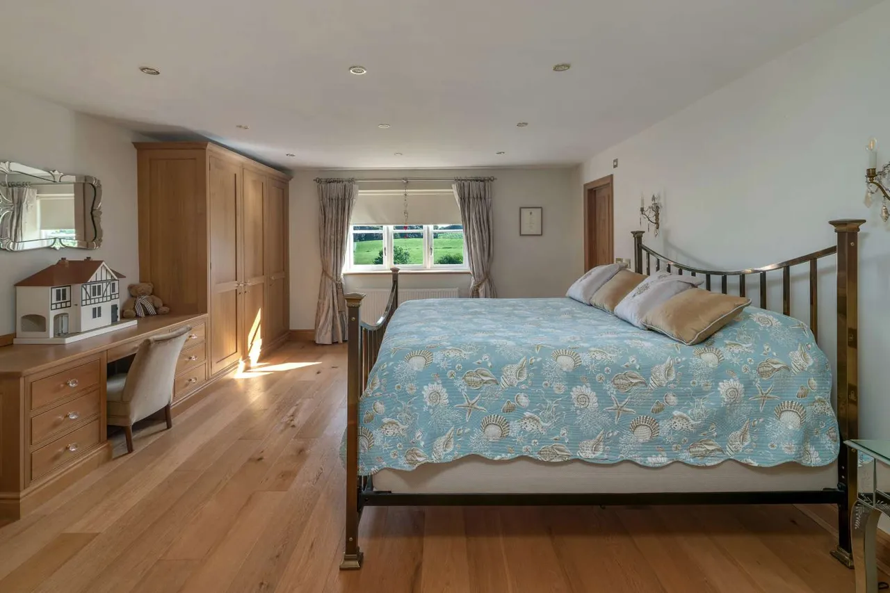 Chelford Road, Prestbury, SK10, photo 19