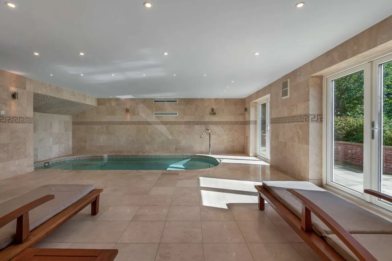 Chelford Road, Prestbury, SK10, photo 25