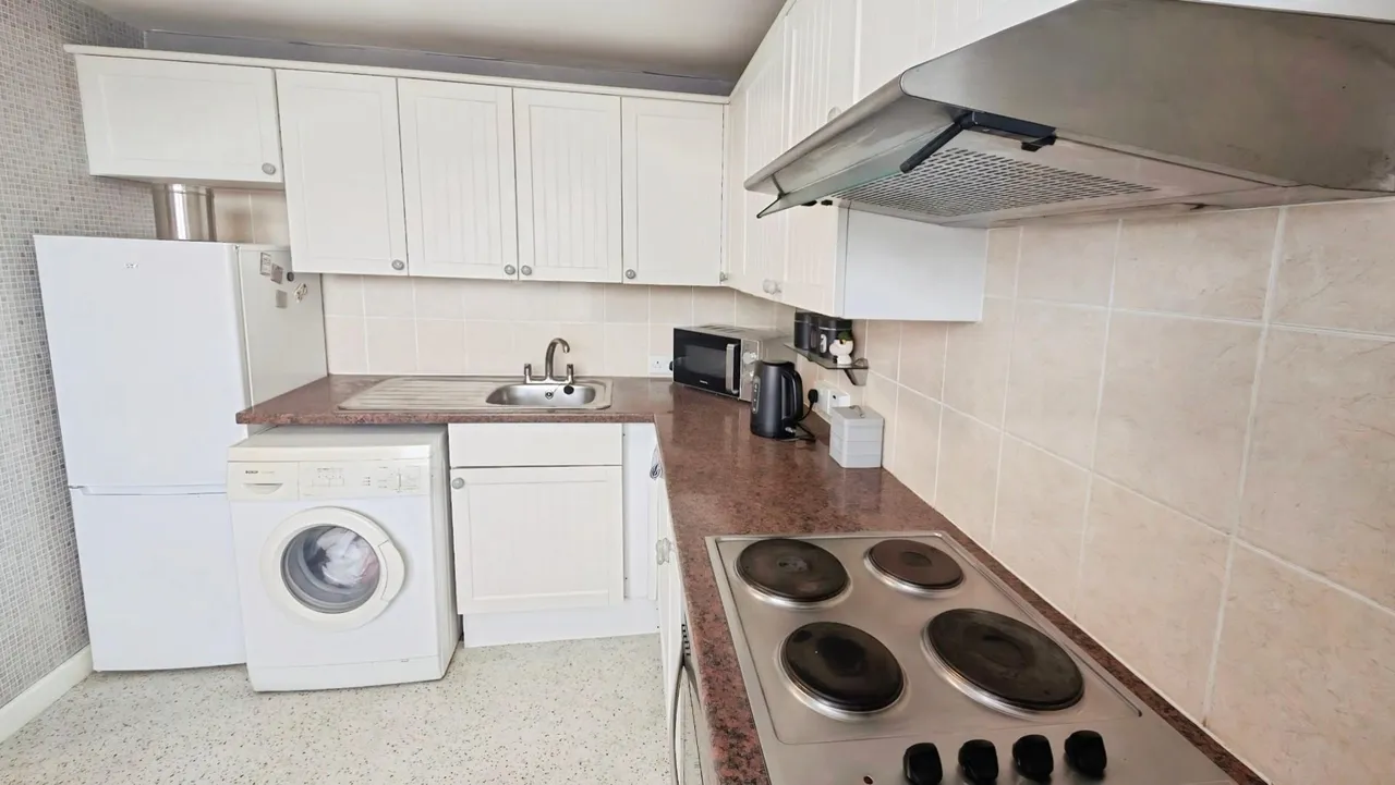 Manor Road, Fishponds, Bristol, photo 7