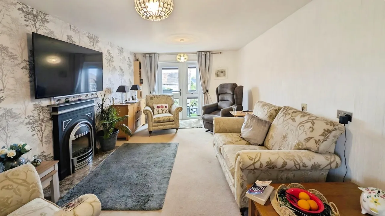 Manor Road, Fishponds, Bristol, photo 2