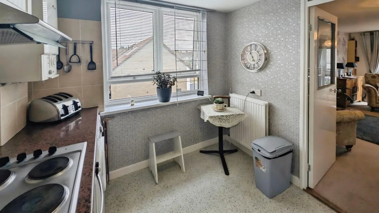 Manor Road, Fishponds, Bristol, photo 6