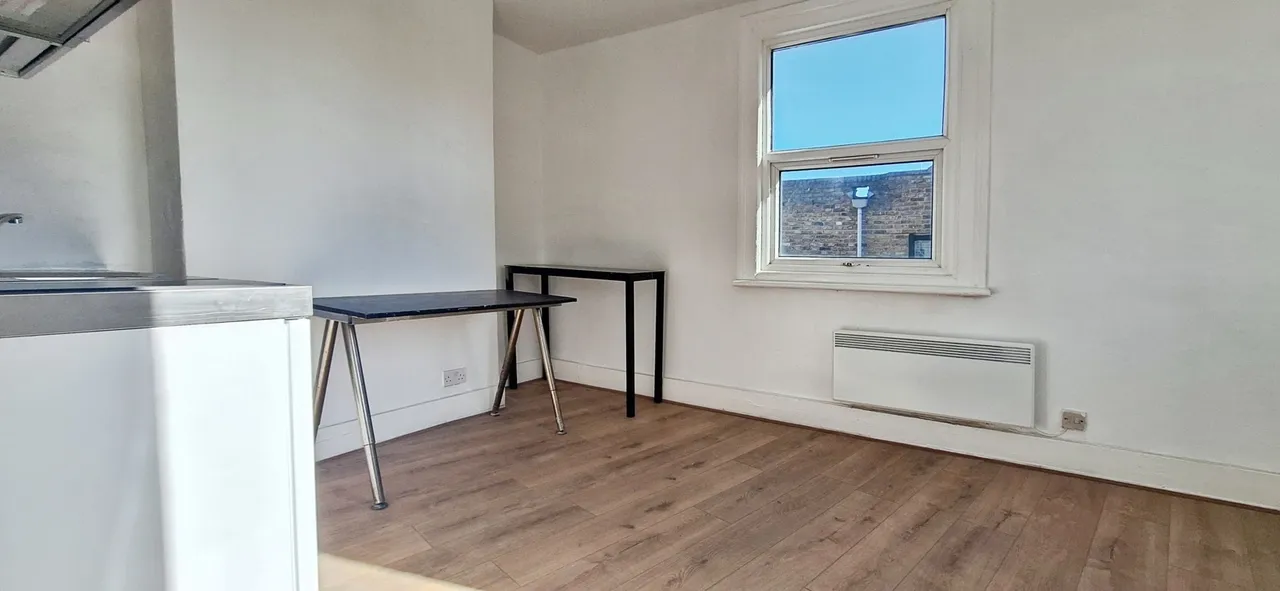 Harrow Road, London, NW10, photo 2
