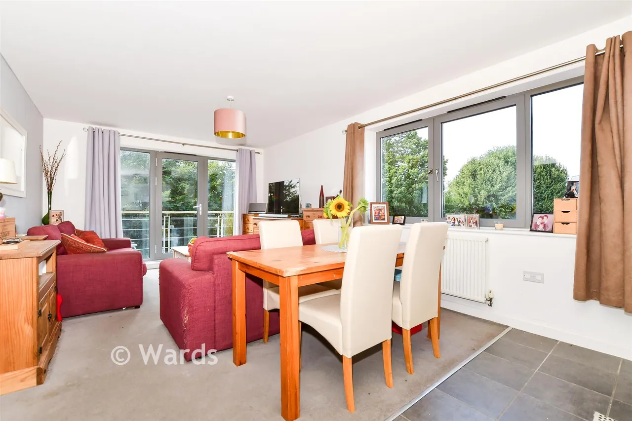 The Farrows, Maidstone, ME15, photo 3