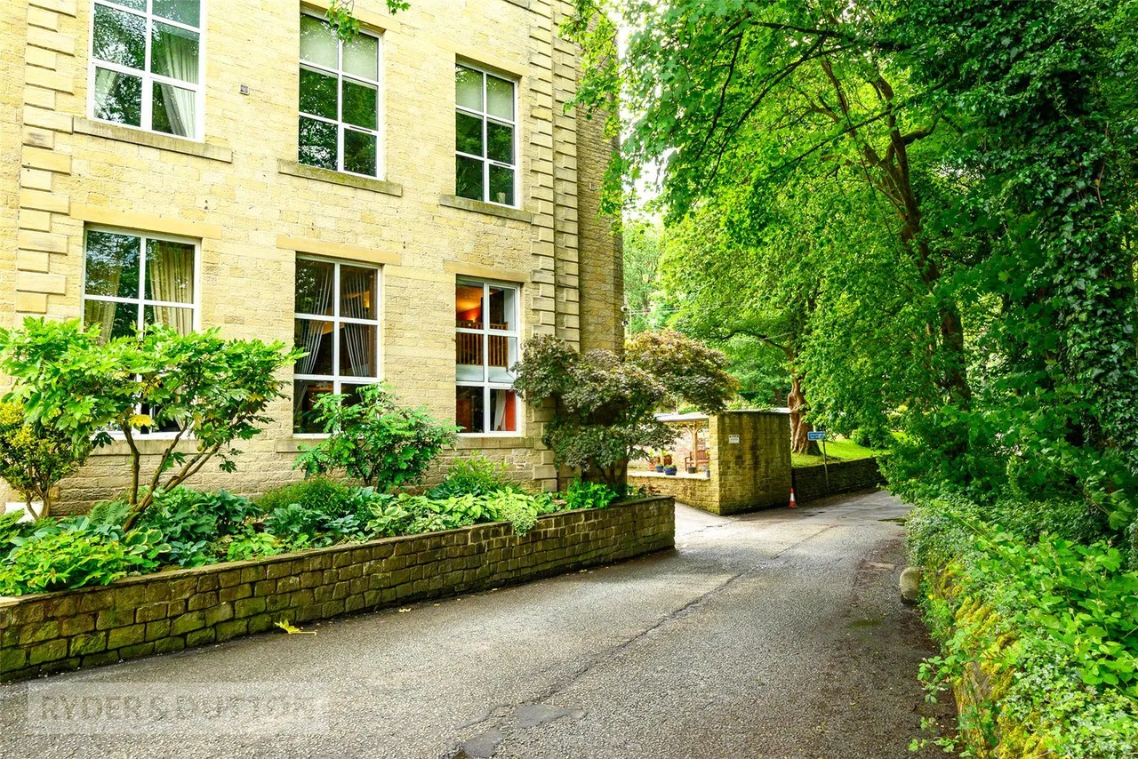 Rishworth Mill Lane, Rishworth, HX6, photo 26
