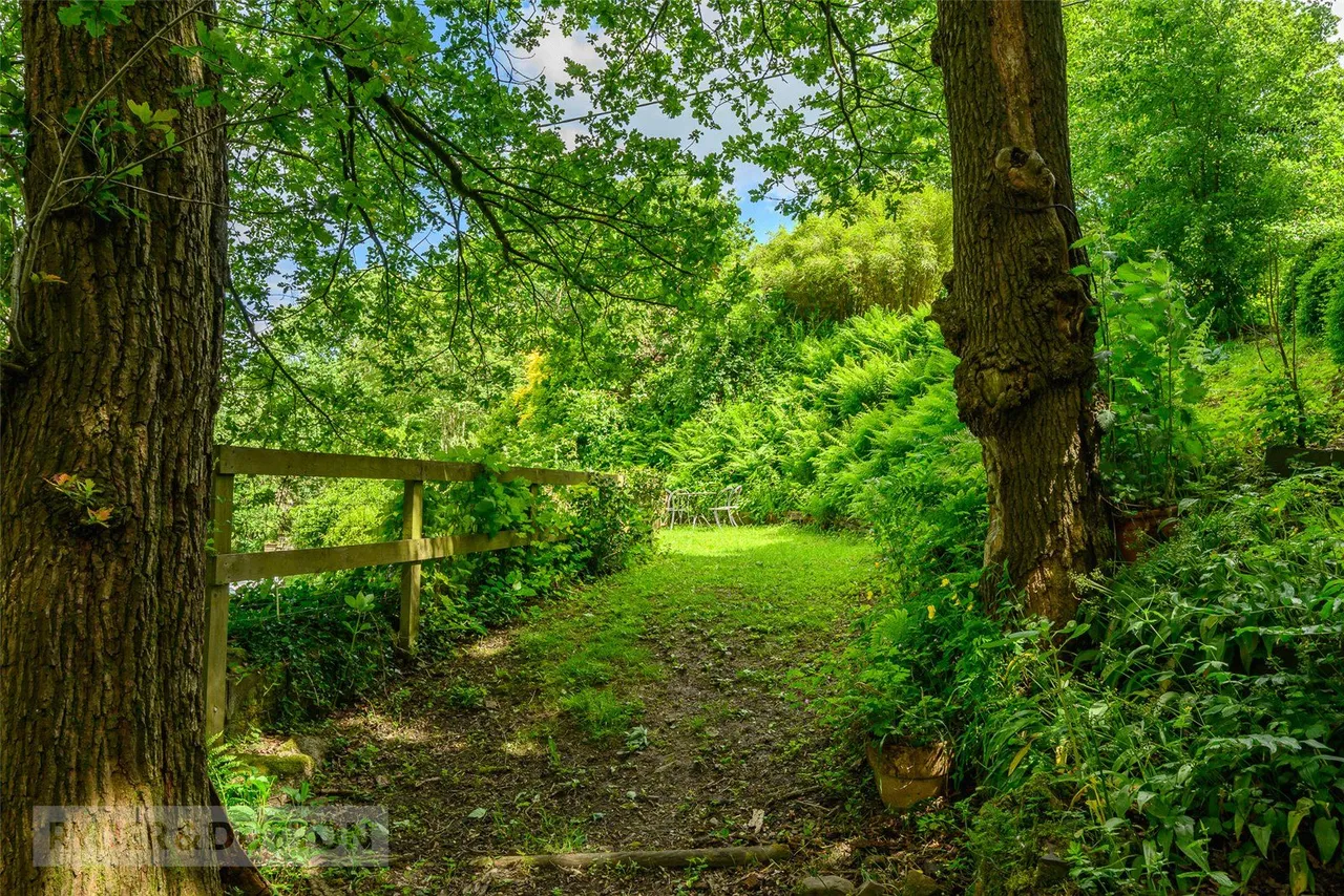 Rishworth Mill Lane, Rishworth, HX6, photo 22
