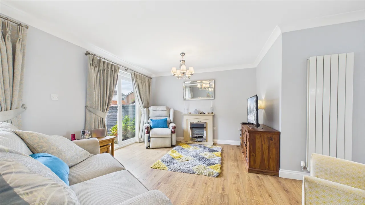 The Grove, Market Deeping, photo 5