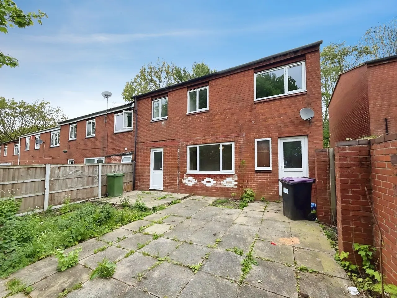 Bishopdale, Brookside, Telford TF3 1SF, photo 13