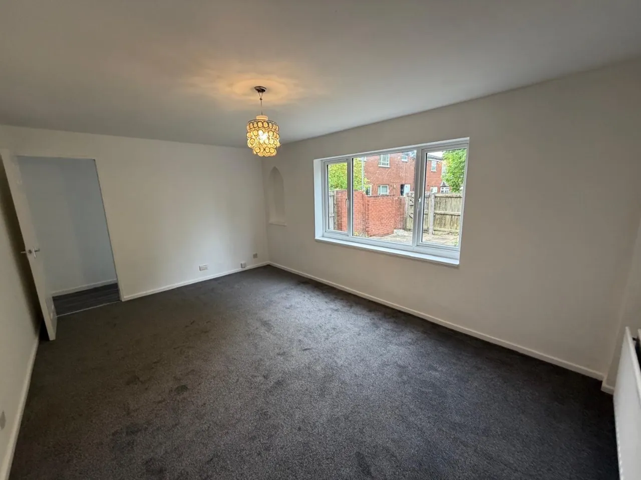 Bishopdale, Brookside, Telford TF3 1SF, photo 3