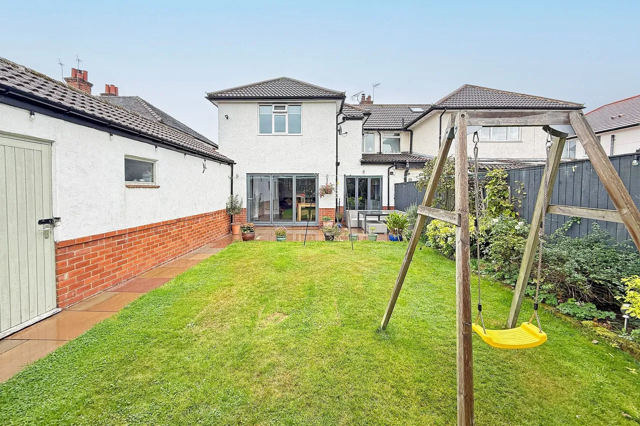 St. Helens Road, Harrogate, HG2, photo 9