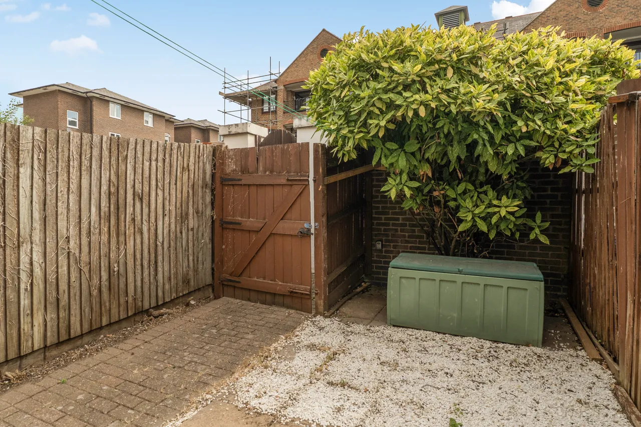 Francis Close, E14, photo 8