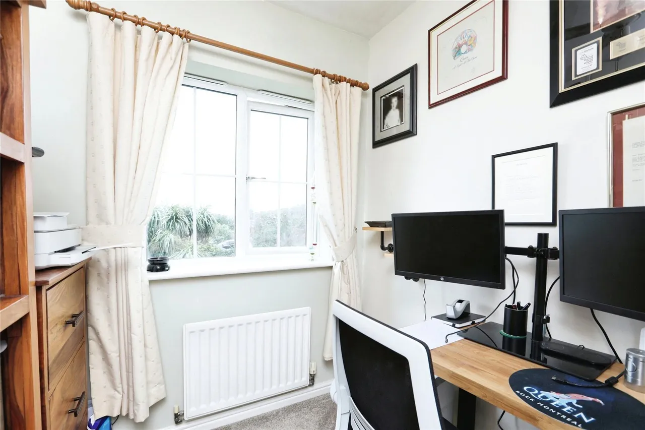 Mallard Crescent, Iwade, Sittingbourne, Kent, ME9, photo 14