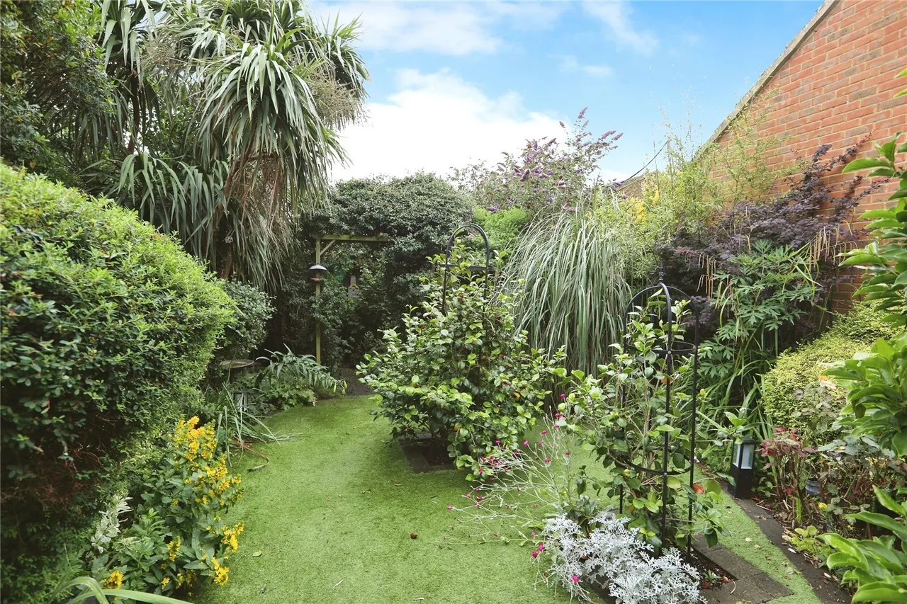 Mallard Crescent, Iwade, Sittingbourne, Kent, ME9, photo 6
