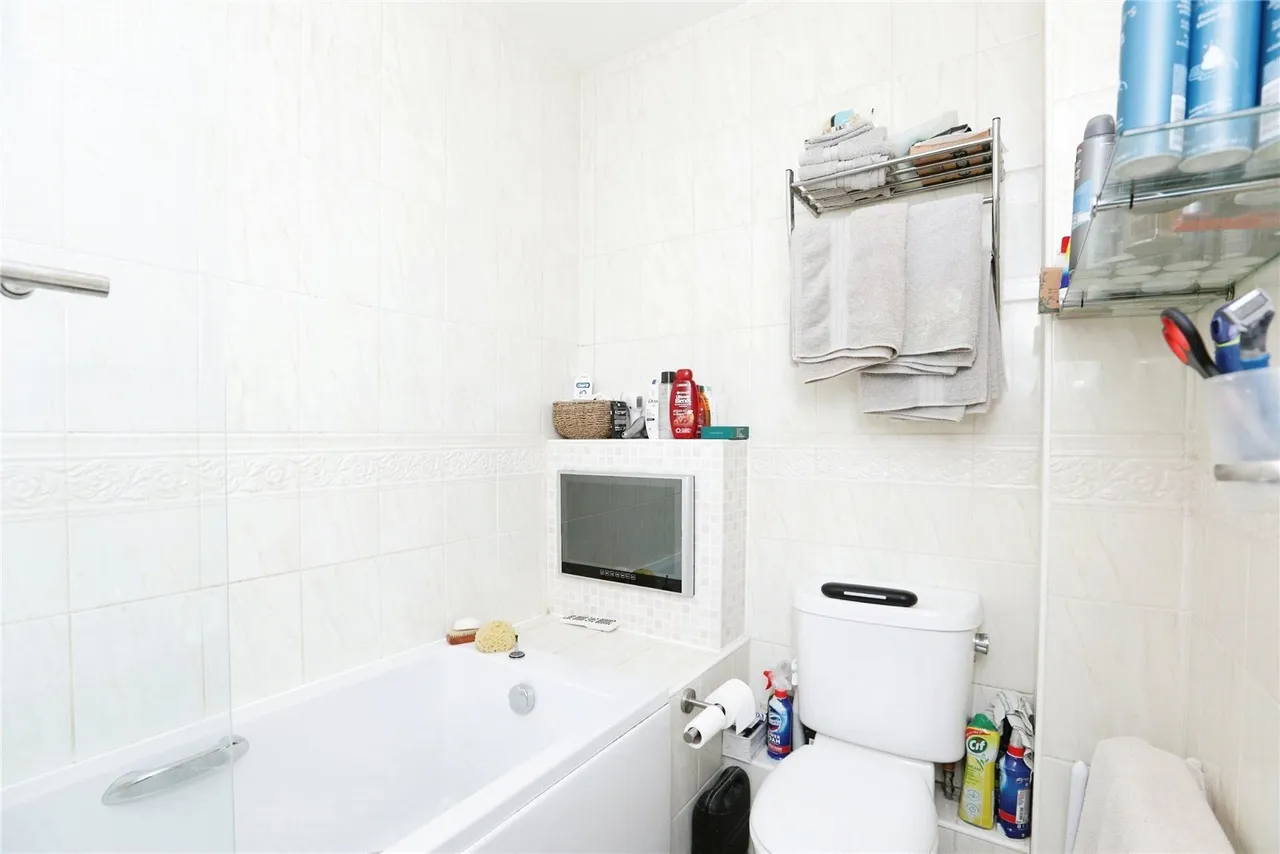 Mallard Crescent, Iwade, Sittingbourne, Kent, ME9, photo 13