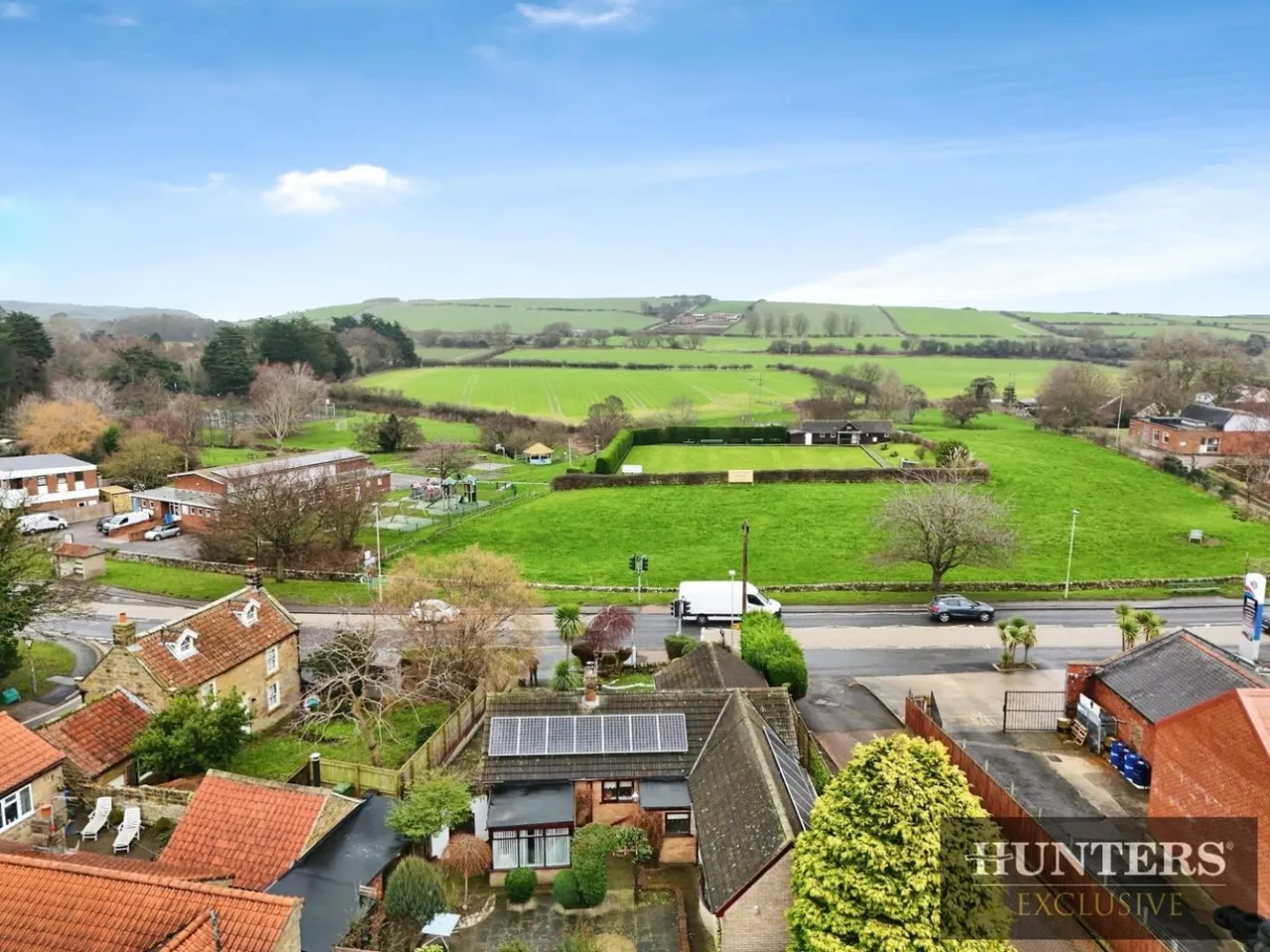 High Street, Burniston, YO13, photo 6