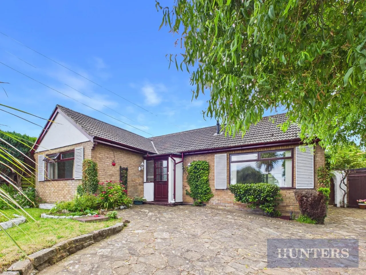 2 bed house for sale, High Street, Burniston, YO13