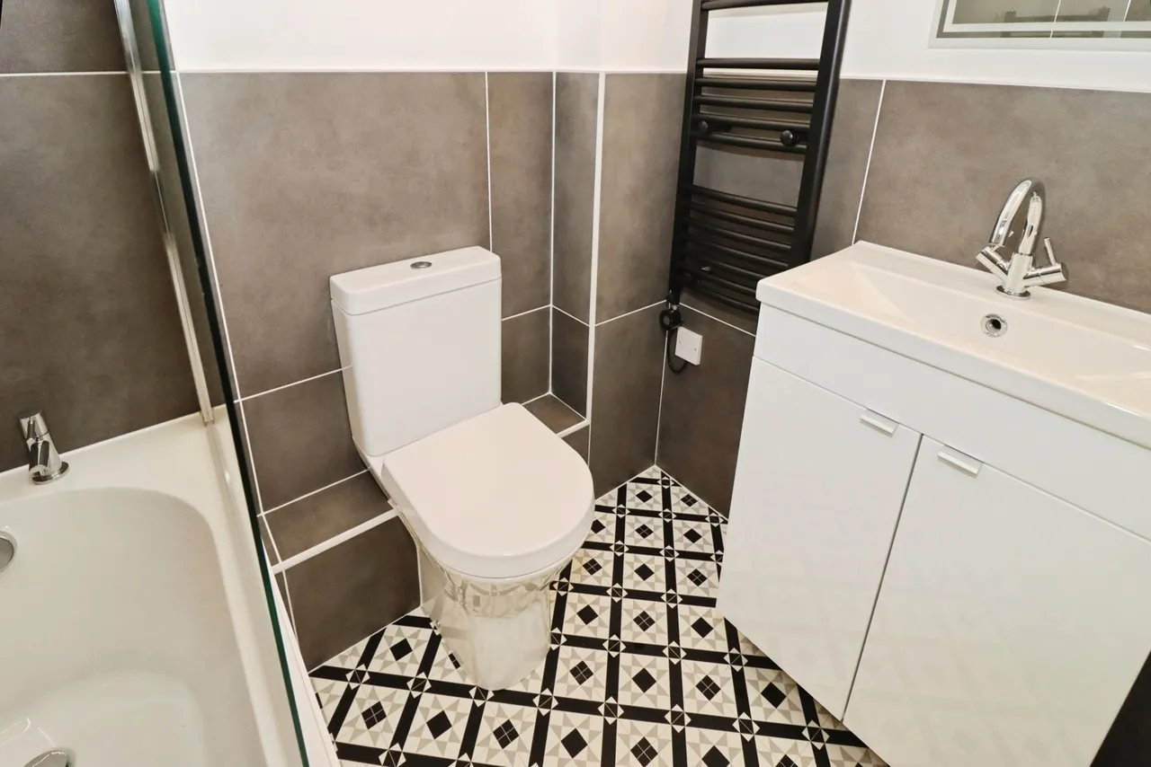 Lake View, Alcove Road, Fishponds, Bristol, BS16, photo 4