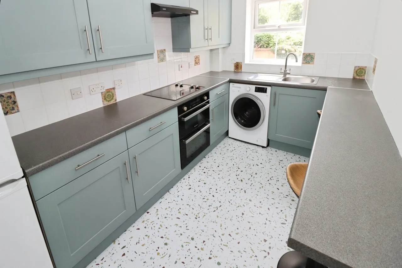 Lake View, Alcove Road, Fishponds, Bristol, BS16, photo 7