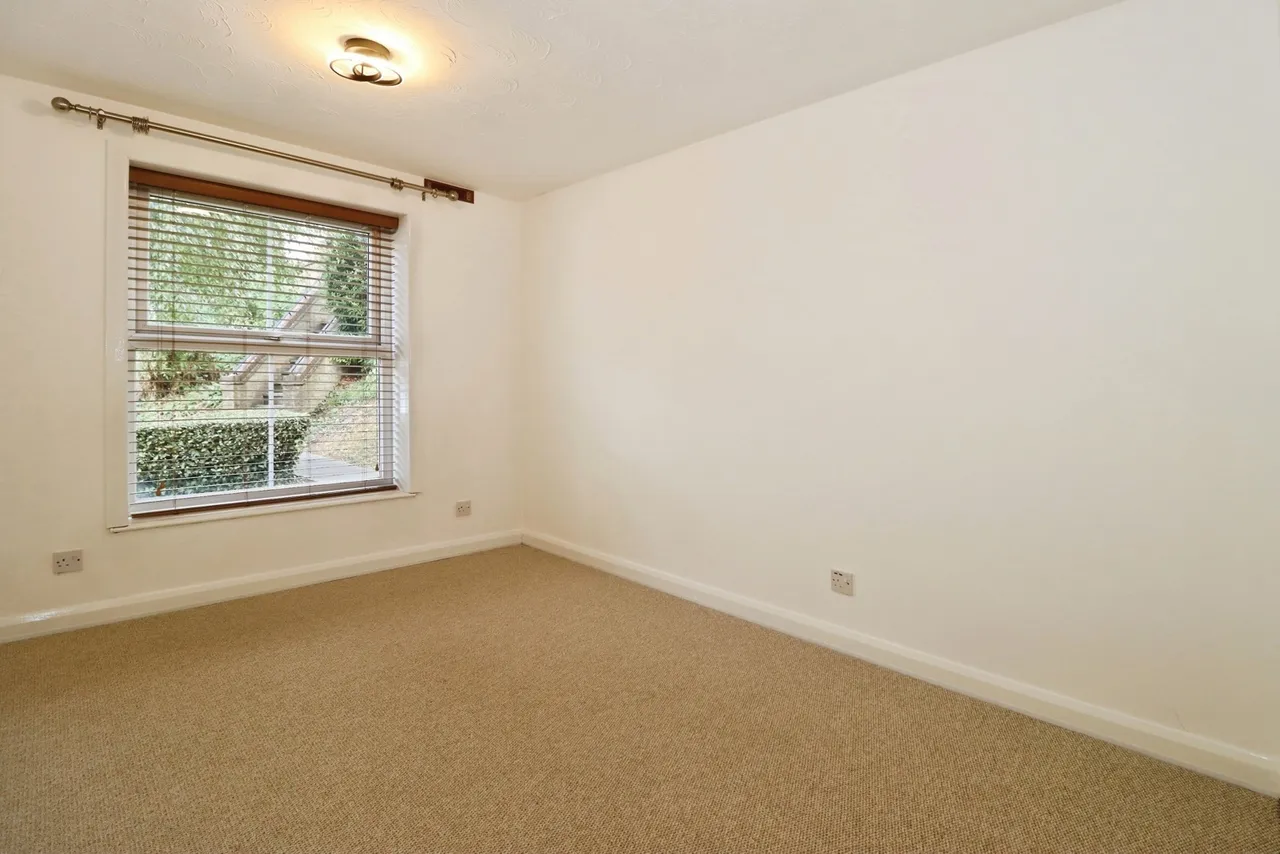 Lake View, Alcove Road, Fishponds, Bristol, BS16, photo 11