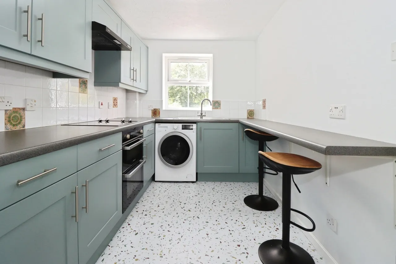 Lake View, Alcove Road, Fishponds, Bristol, BS16, photo 2