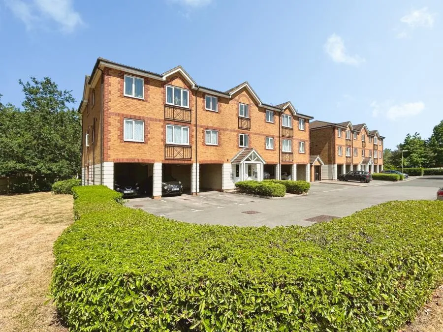Ellen Drive, Fleet, GU51, photo 10
