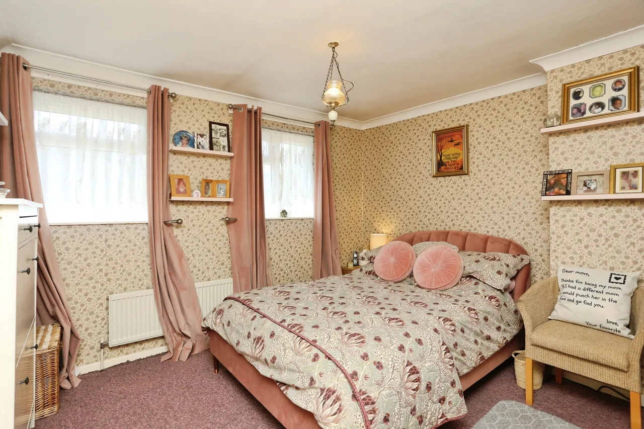 Horsley Drive, Croydon, photo 9