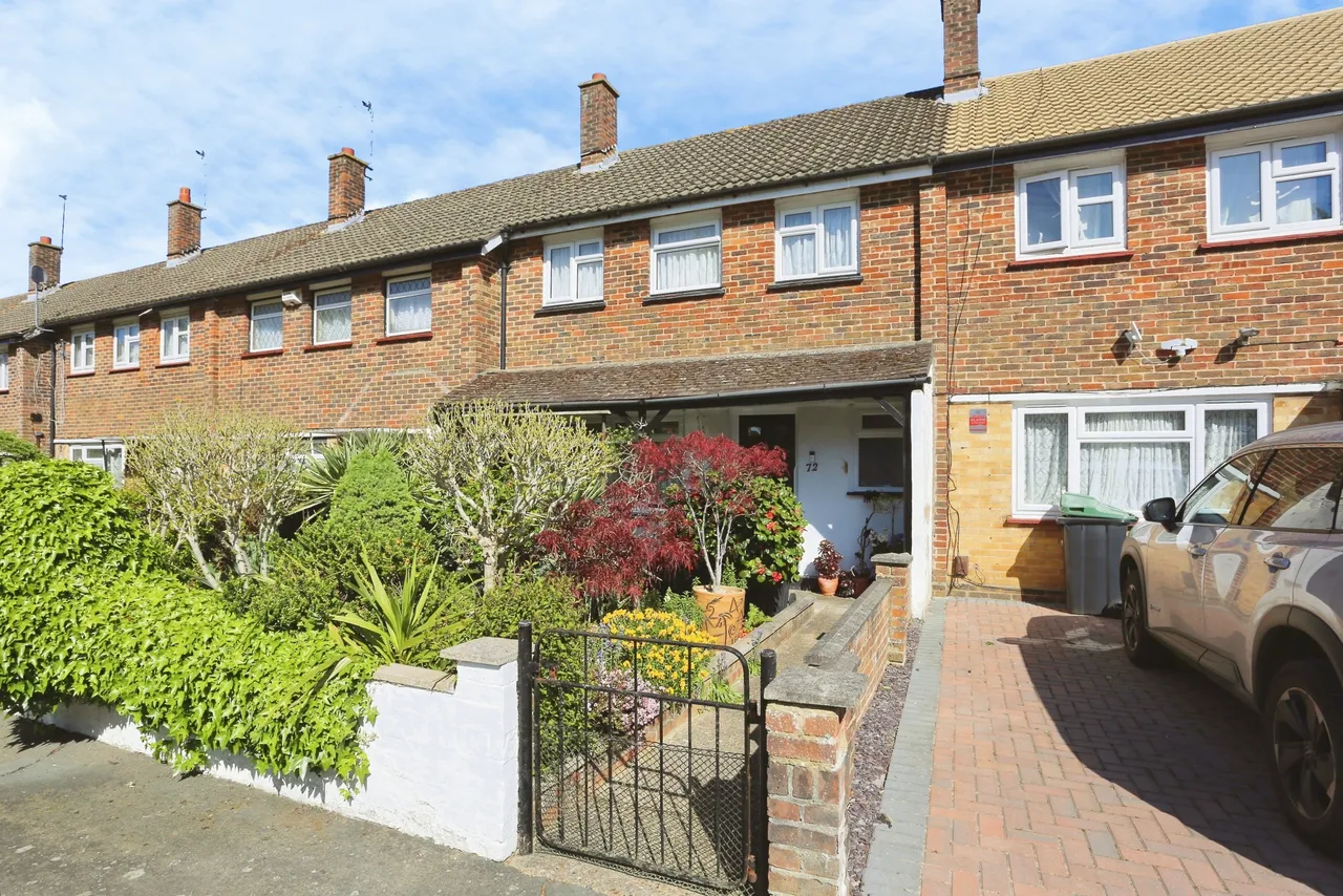 3 bed house for sale — Horsley Drive, Croydon
