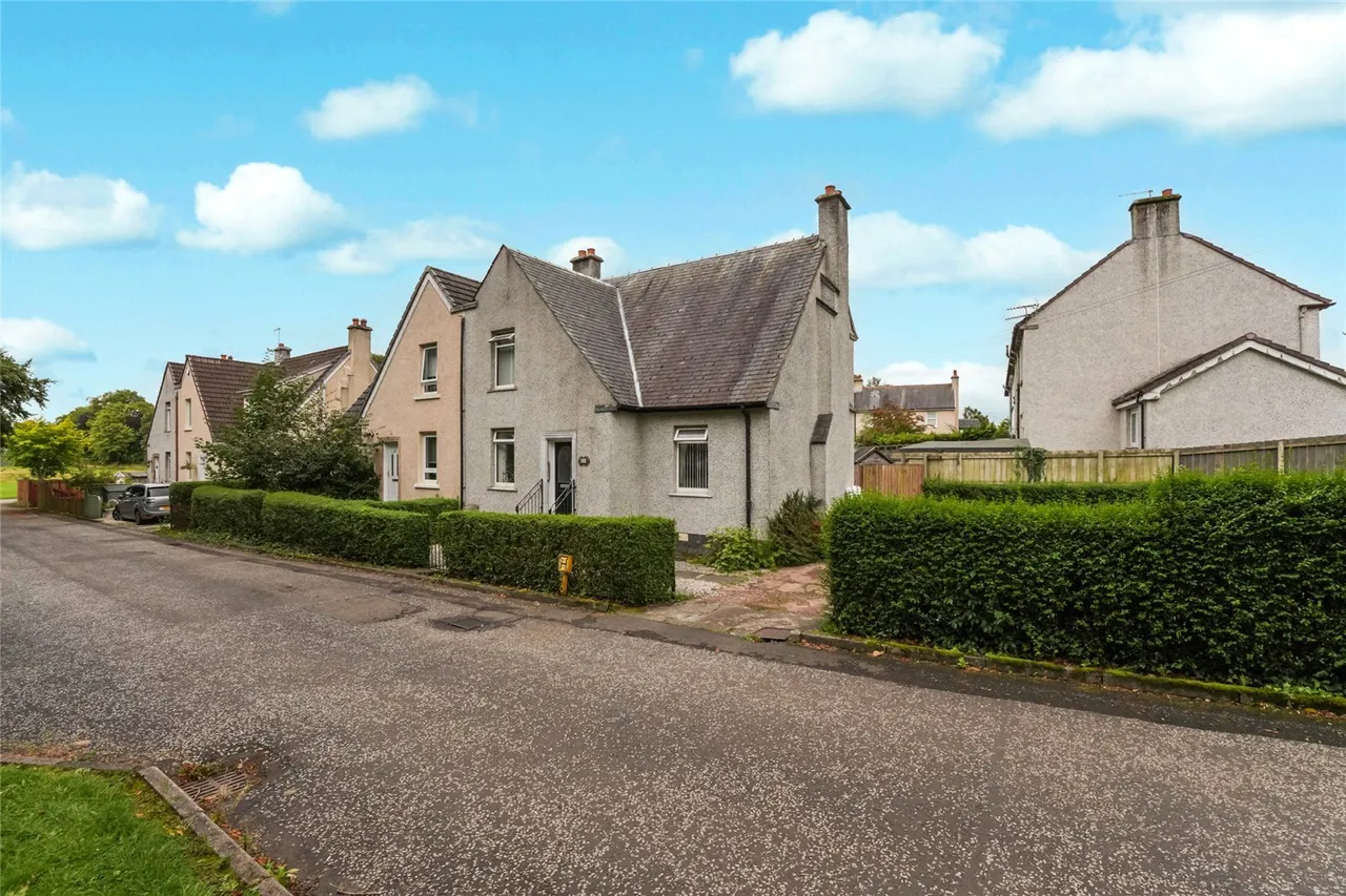 3 bed house for sale, Dumgoyne Gardens, Milngavie, G62