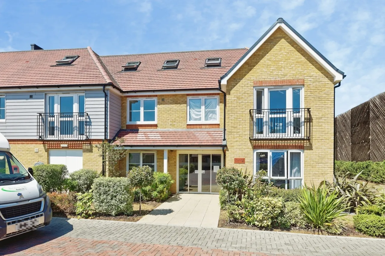2 bed flat for sale, Nash Road, Margate, CT9