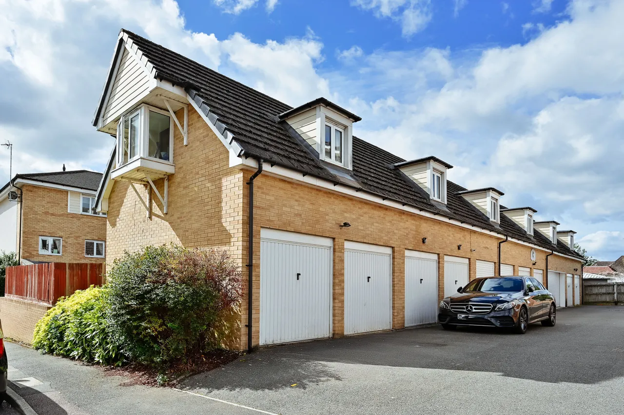 118 Rickmansworth Road, Watford, photo 5