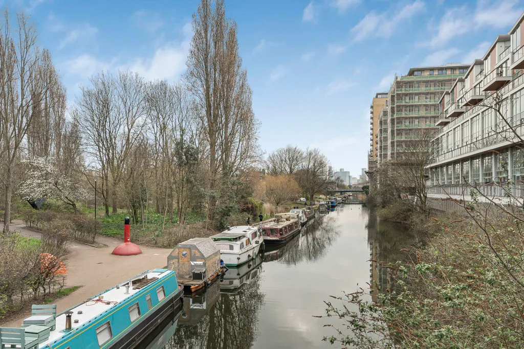Palmers Road, Bethnal Green, E2, photo 13