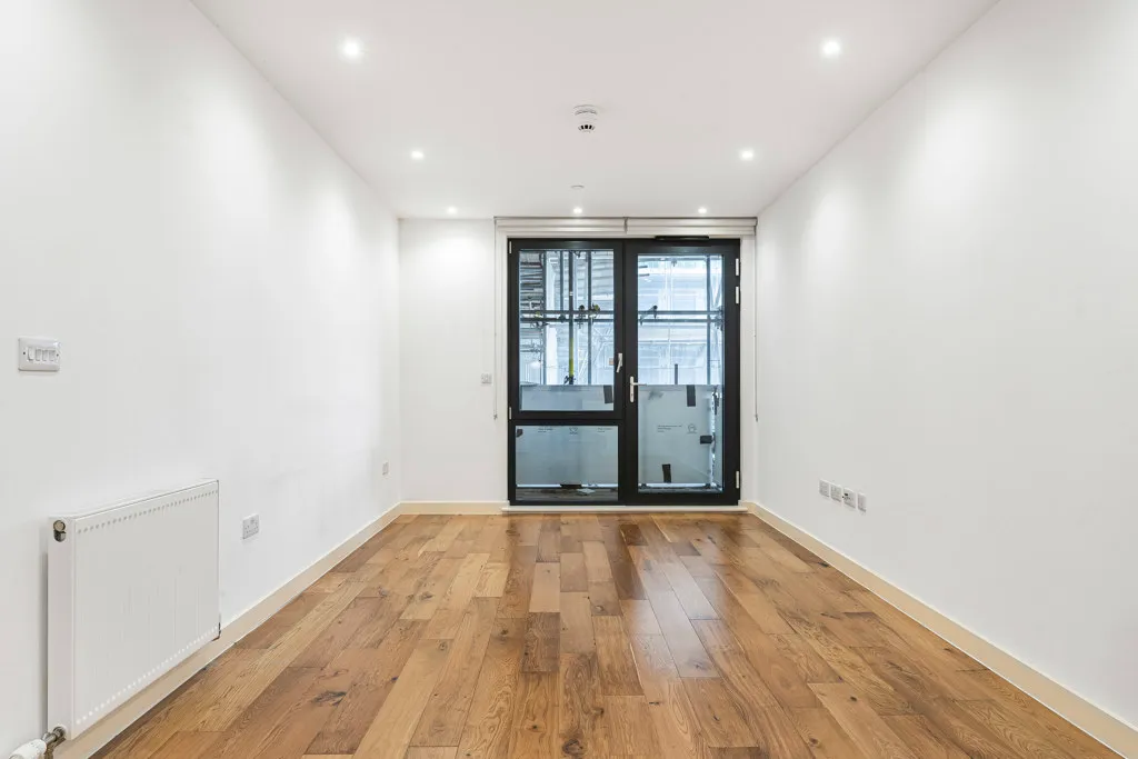 Palmers Road, Bethnal Green, E2, photo 12