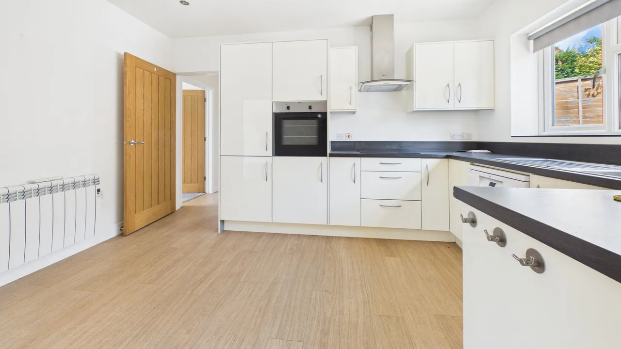 High Street, Corby Glen, Grantham, NG33, photo 13