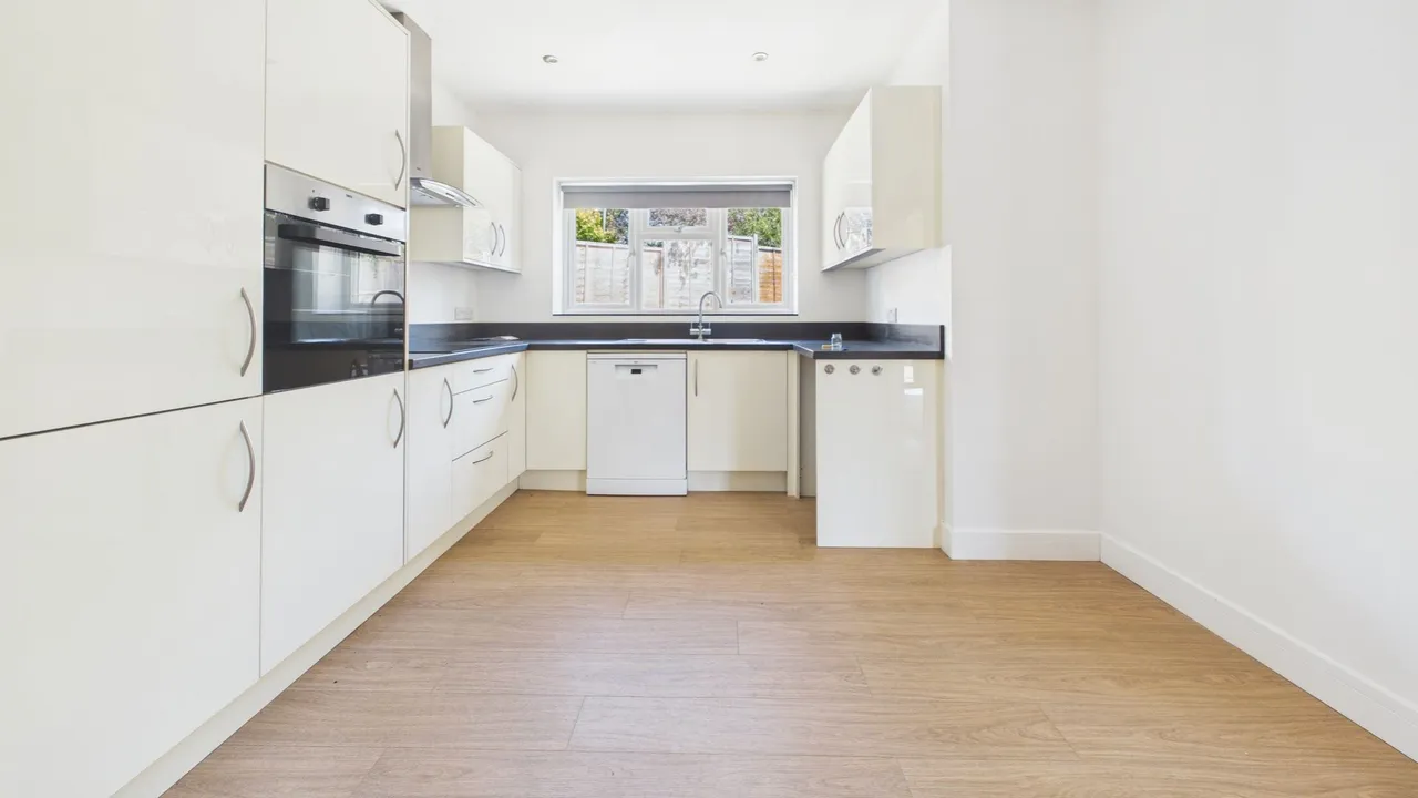 High Street, Corby Glen, Grantham, NG33, photo 12