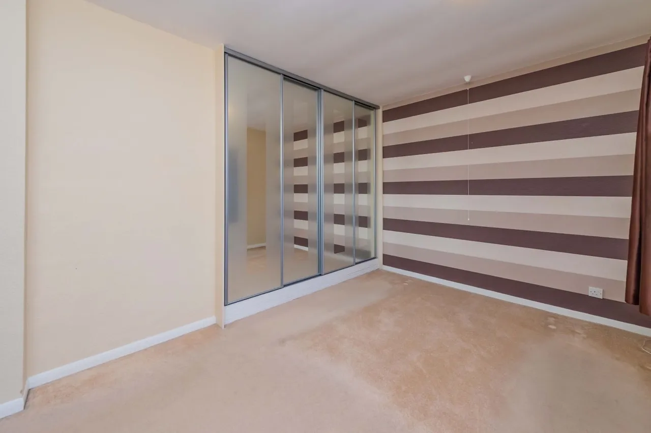 St. Barbaras Place, Park Hall, SY11, photo 11