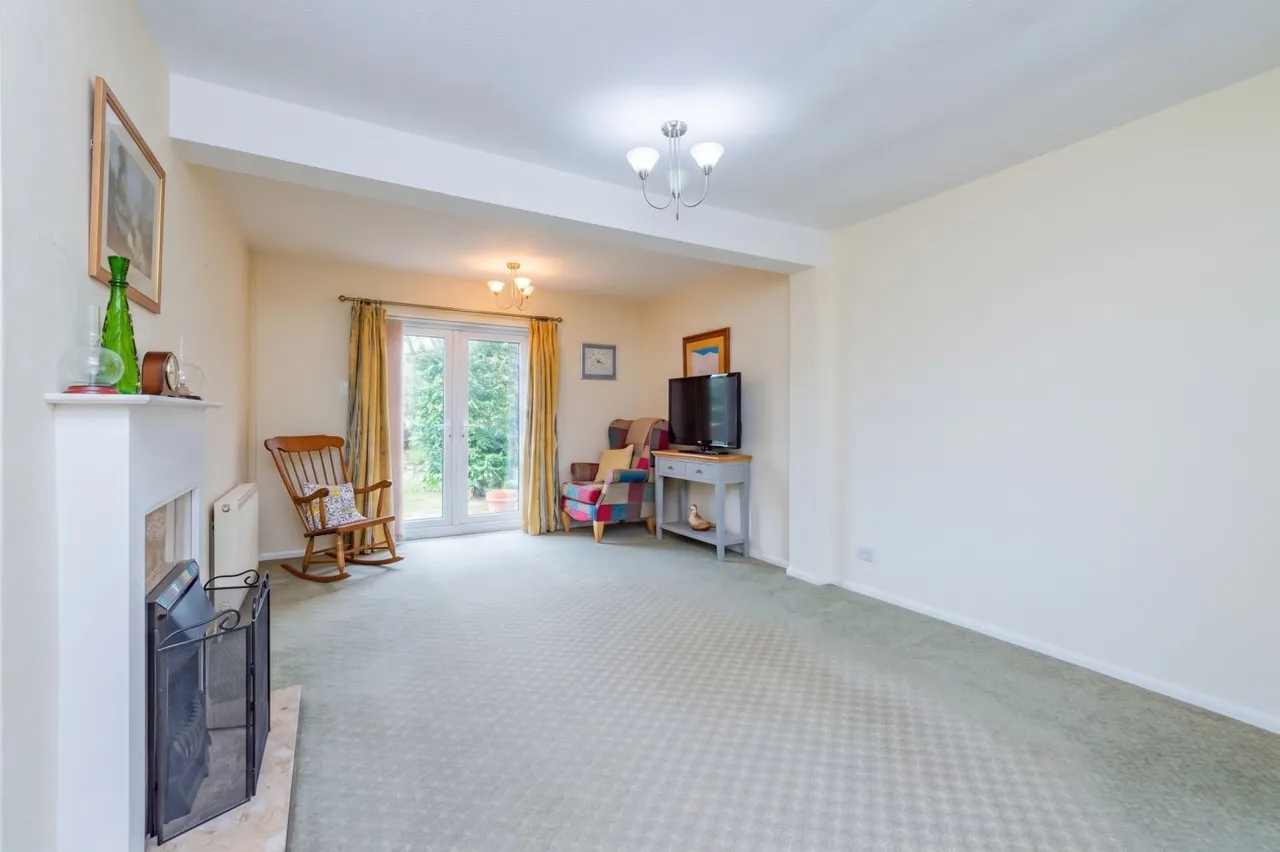St. Barbaras Place, Park Hall, SY11, photo 9