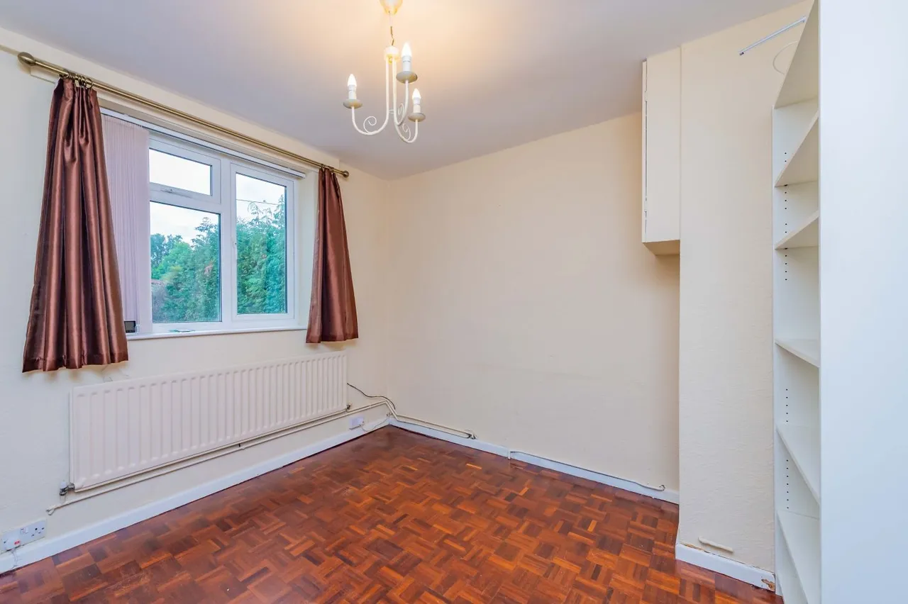 St. Barbaras Place, Park Hall, SY11, photo 7