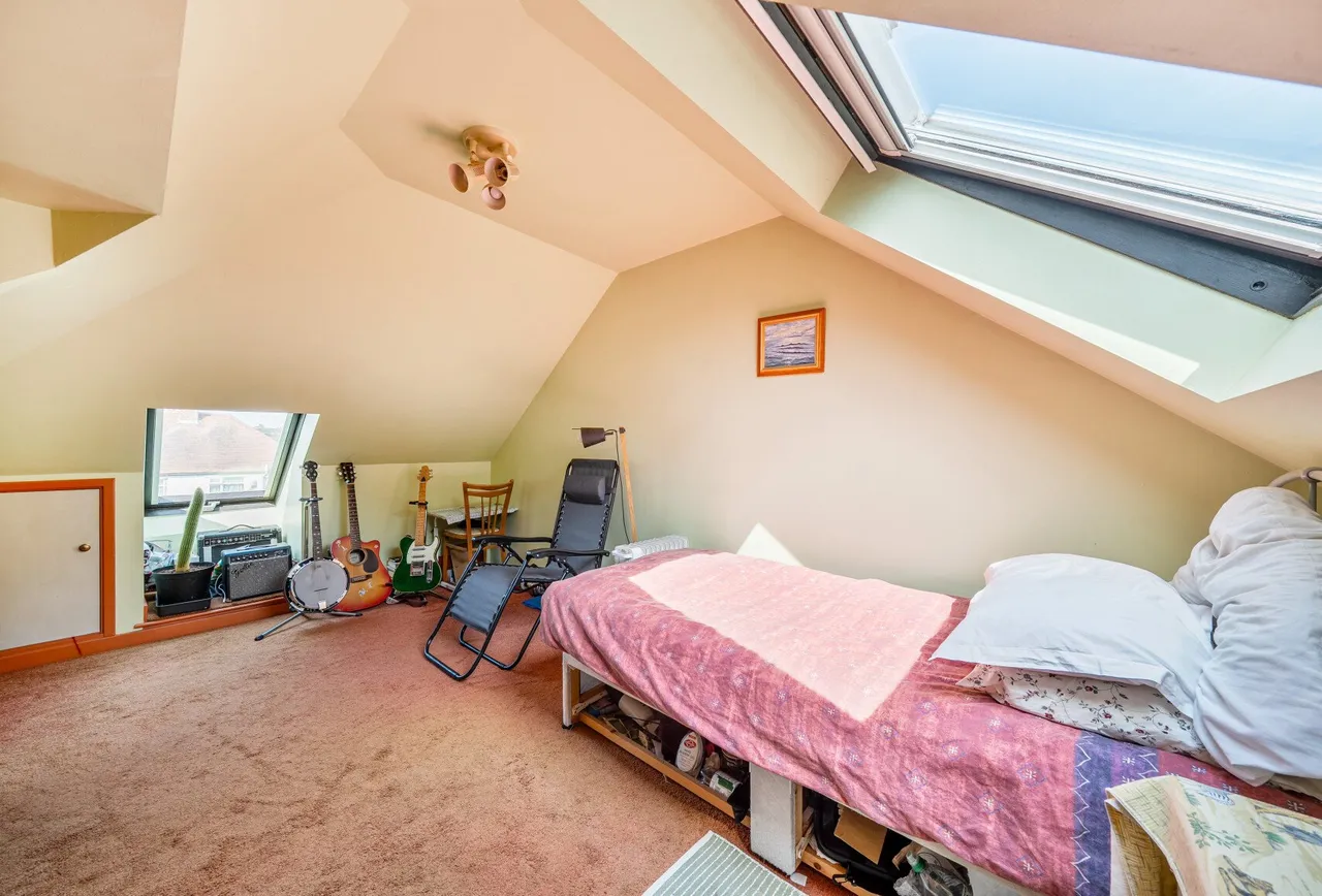 Commonside East, Mitcham, CR4 1HH, photo 16