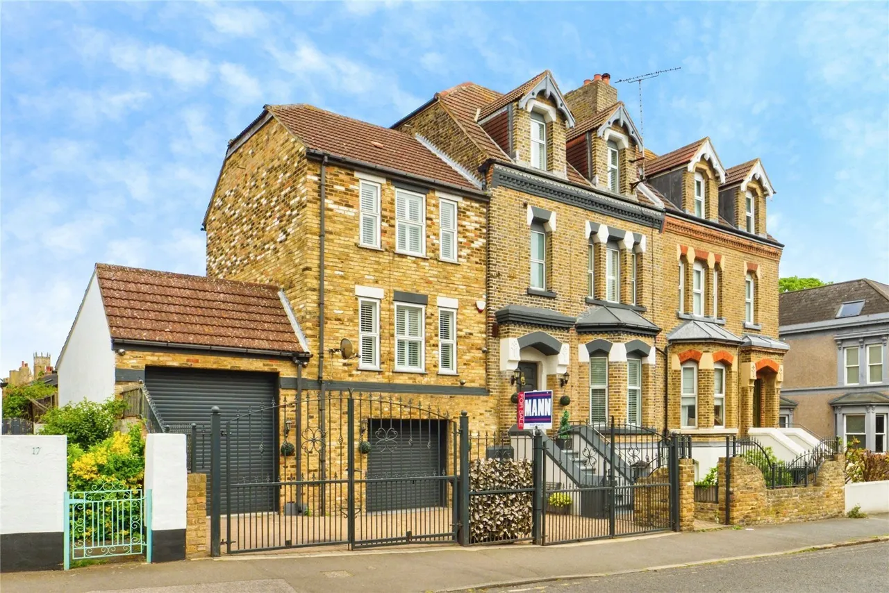 7 bed house for sale, Elms Avenue, Ramsgate, CT11