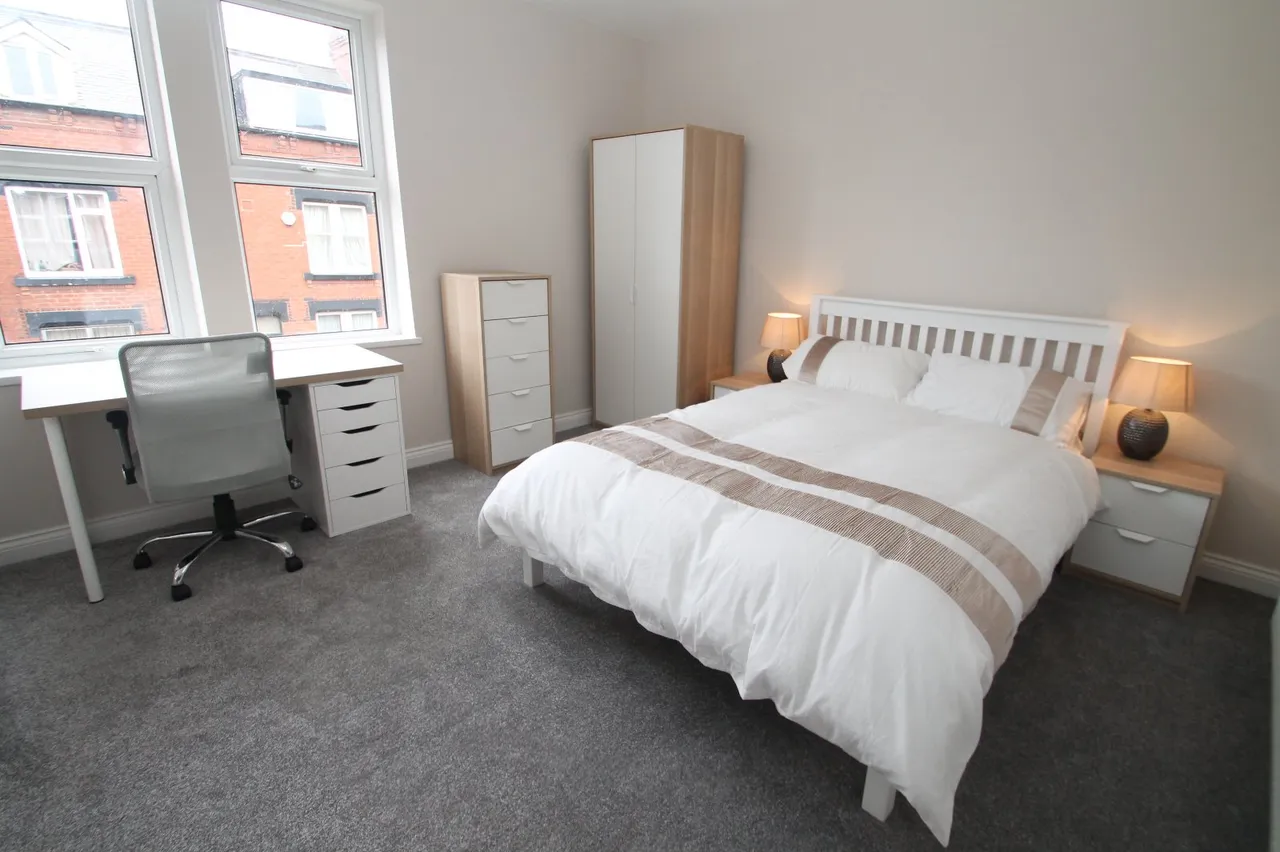 Hartley Grove, Woodhouse, LS6, photo 5