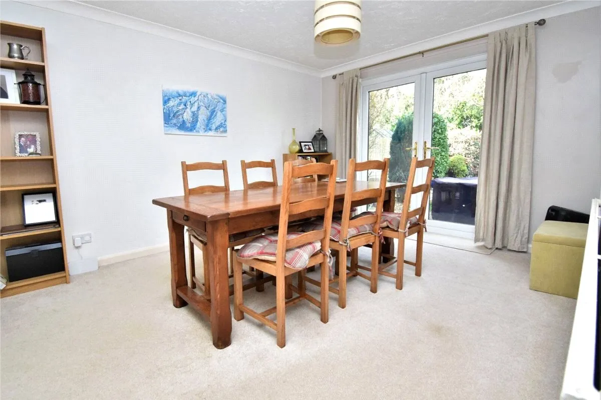 Middle Mead, Hook, Hampshire, RG27 9TE, photo 12