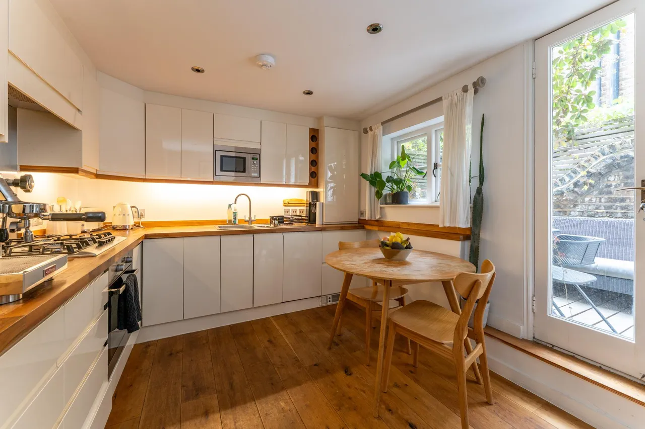 Fassett Road, London, E8, photo 6