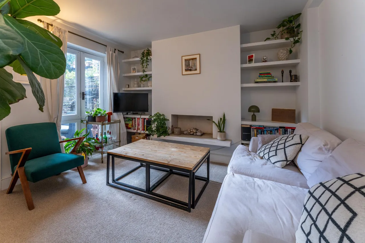 Fassett Road, London, E8, photo 2