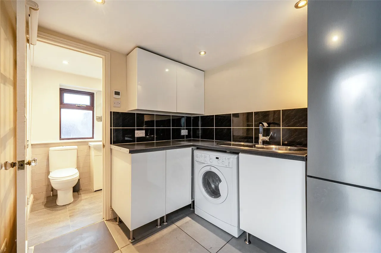 Beresford Avenue, Surbiton, KT5, photo 15