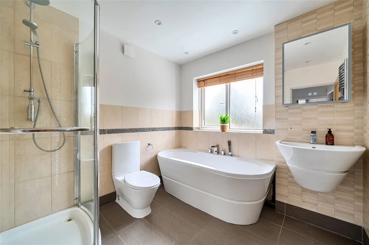 Beresford Avenue, Surbiton, KT5, photo 11