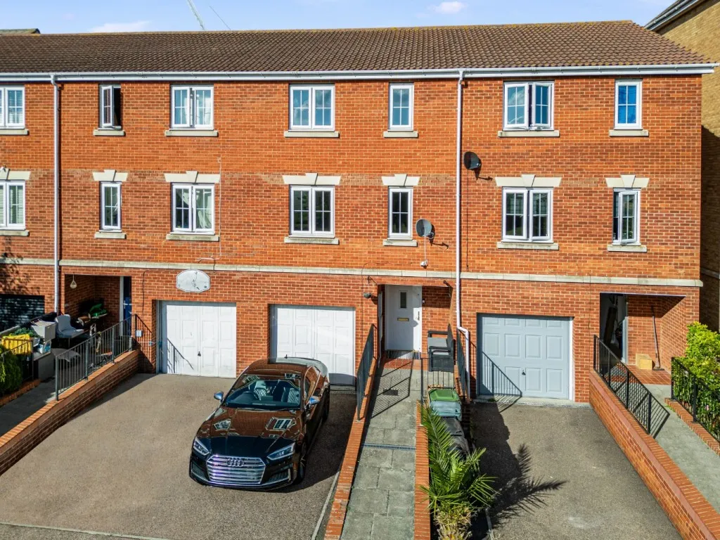 4 bed house for sale, Fenners Marsh, Gravesend, DA12