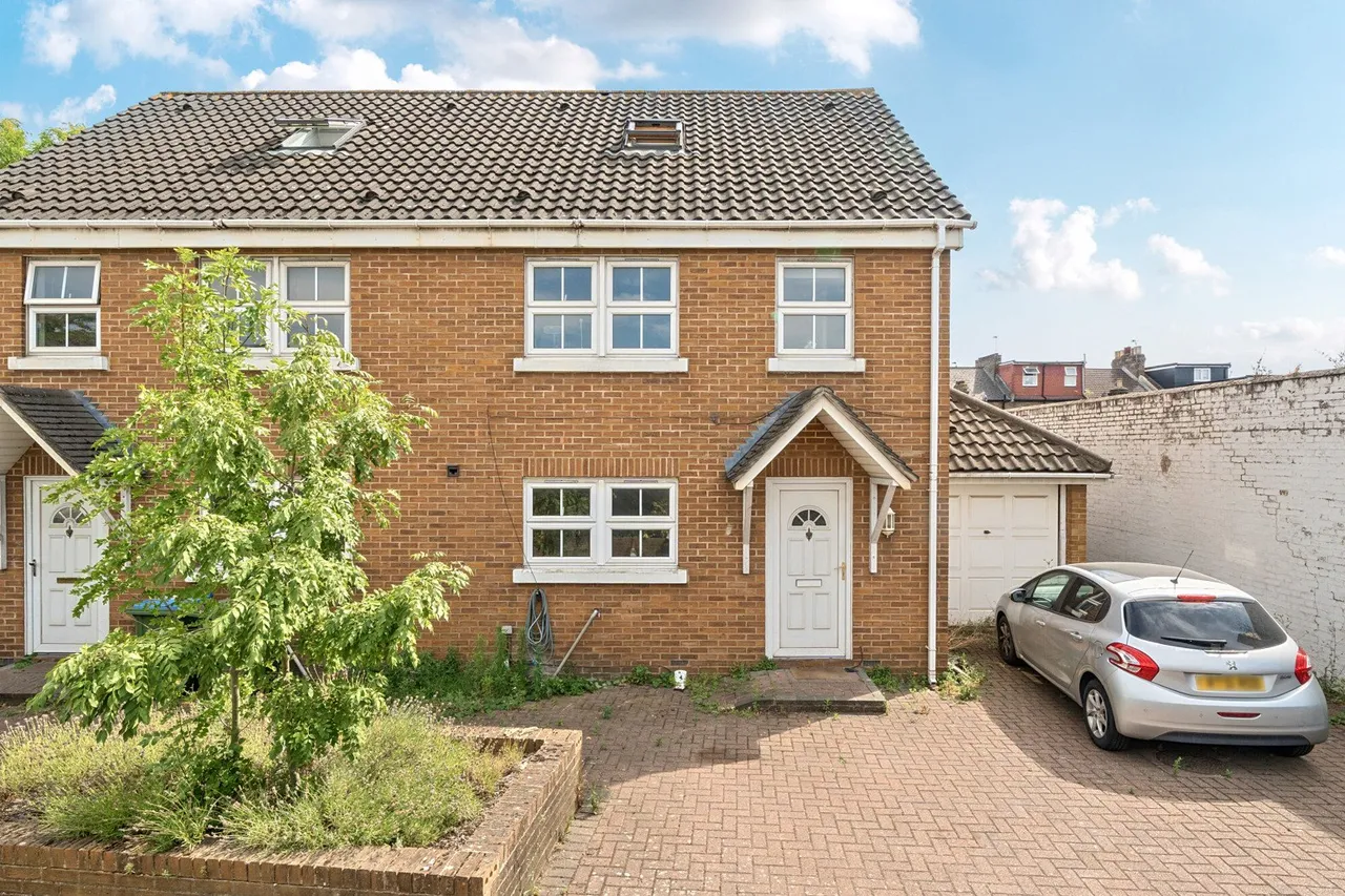 Felltram Mews, SE7, photo 17