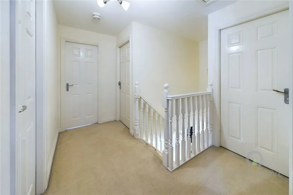 Chalon Close, Wellingborough, Northamptonshire, NN8, photo 10