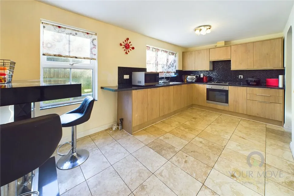 Chalon Close, Wellingborough, Northamptonshire, NN8, photo 5