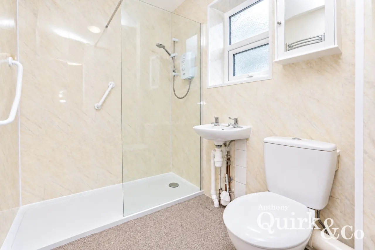Newlands Road, Canvey Island, SS8, photo 8